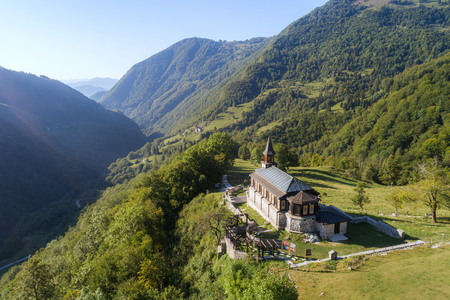 Javorca z zadnje strani (Foto: Jošt Gantar, arhiv Turizma Dolina Soče)